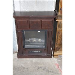 ELECTRIC FIREPLACE WITH MANTLE
