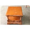 Image 1 : SQUARE MAPLE ENDTABLE