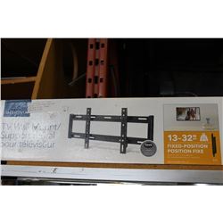 AS NEW 13-32" FIXED POSITION INSIGNIA TV WALL MOUNT, COMPLETE IN BOX