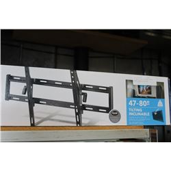 AS NEW 47-80  TILTING TV WALL MOUNT COMPLETE IN BOX