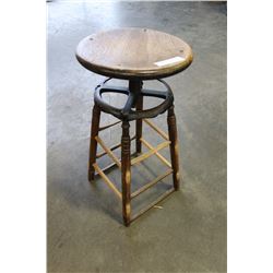 ANTIQUE STOOL