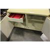 Image 2 : PAINTED OAKROLLING SERVER