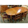 Image 1 : FRENCH ROVINCAL DINING TABLE WITH LEAF AND SIX CHAIRS