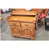 Image 1 : KROEHLER MAPLE REPRODUCTION DRY SINK