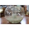 Image 2 : ROUND GLASS FISH BOWL
