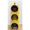 Image 1 : Yellow Traffic Light