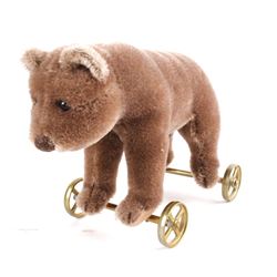 Steiff Bear On Wheels