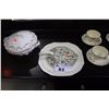 Image 2 : LOT OF COLLECTIBLE CHINA