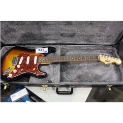 FENDER SQUIRE SUNBURST IN HARDCASE