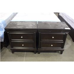 PAIR OF NIGHTSTANDS