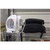 Image 1 : PAIR OF HEATERS AND 2 BAGS
