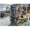 Image 1 : TOYOTA LPG FORKLIFT WITH 2 STAGE MAST AND PNEUMATIC TIRES