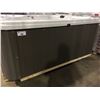 Image 2 : CAL SPAS PATIO SERIES HOT TUB WITH STERLING SILVER INTERIOR AND ACRYLIC MIST CABINET,