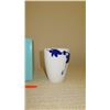 Image 4 : New Tiffany & Co. Porcelain Vase - Blue Vine on White (comes with blue box)