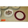 Image 5 : Hawaii Crest Scallop-Edged, Gold Enameled Porcelain Dinner Plates (qty 17), salad plates (qty 4), ma