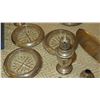 Image 16 : Large Lots: Misc. Silver-Plated Candle Holders, Bowls, Vase, Tray, Salt/Pepper Shakers, Flatware