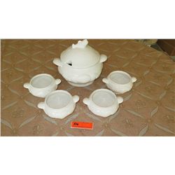 Himark White Ceramic Set, Fish/Shell Motif - Server and 4 Bowls