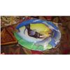 Image 5 : Matson Menu Cover Melamine Tray, Tropical Motif Cutting Boards, Cheese Trays, etc.