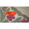 Image 4 : 2 New Hand-Stitched Hawaiian-Pattern Quilt Blankets - Approx. 41X41