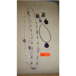 Jewelry: 2 Long Glass/Bead Fashion Necklaces, Rope Chain w/5 Pendants