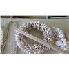 Image 10 : Large Shell Wreath, Thick Shell Cluster Strand, 4 Misc. Decorative Shell Lei