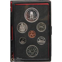 RCM 1977 DOUBLE STRUCK SET IN CASE