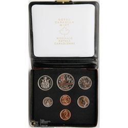 1977 RCM SPECIMEN SET
