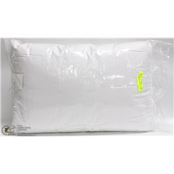 WAMSUTTA EXTRA FIRM STANDARD PILLOW