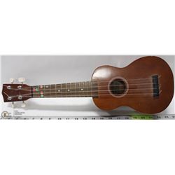 VINTAGE UKULELE 1970'S MODEL E755M