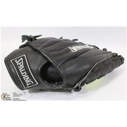 SPALDING 12-1/2" PATTERN TOP GRAIN LEFT HAND