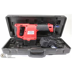CORDLESS 18 VOLT SAWZALL WITH CHARGER