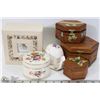 Image 1 : FLAT OF TRINKET AND STORAGE BOXES