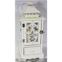 NEW VINTAGE STYLE WOOD, GLASS, METAL LANTERN