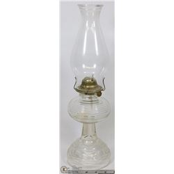VINTAGE OIL LAMP WITH SHADE