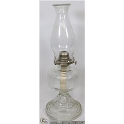 VINTAGE OIL LAMP WITH SHADE