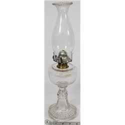 VINTAGE OIL LAMP WITH SHADE