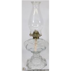 VINTAGE OIL LAMP WITH SHADE