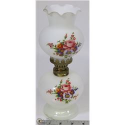 VINTAGE OIL LAMP WITH SHADE