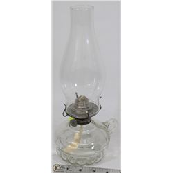 VINTAGE OIL LAMP WITH SHADE
