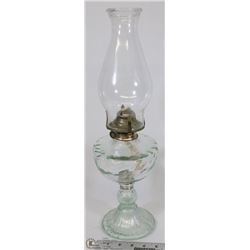 VINTAGE OIL LAMP WITH SHADE