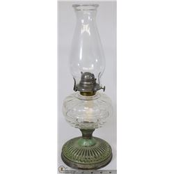 VINTAGE OIL LAMP WITH SHADE