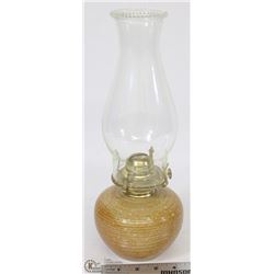 VINTAGE OIL LAMP WITH SHADE
