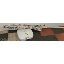 OUTDOOR UMBRELLA W/ STAND