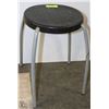 Image 1 : PLASTIC & METAL STOOL