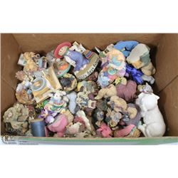 BOX OF BRIAR BEARS MUSICAL ORNAMENTS AND MORE