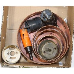 BOX W/ VARIOUS HOLESAW BITS