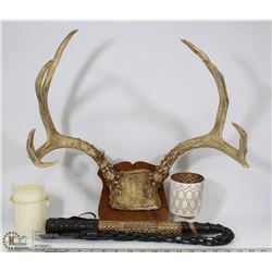 FLAT W/ WALL MOUNT ANTLERS, WHIP AND CANDLE