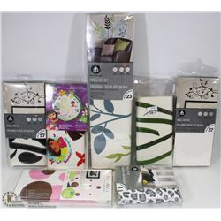 FLAT OF HOMETRENDS WALL ART