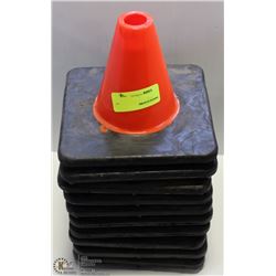 LOT OF 10 MINI PYLONS
