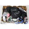 Image 1 : LARGE BOX OF ASSORTED WORKOUT EQUIPMENT
